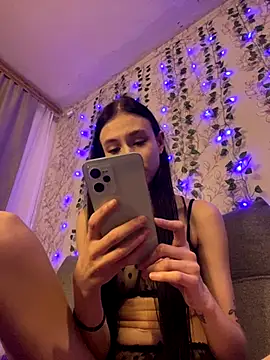 Snapshot of Kisa-Lisa_ chatting on 11/21/25, 07:23 Kisa-Lisa online show from 11/21/25, 07:23