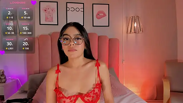 mara swan  online show from 10/16/25, 07:15