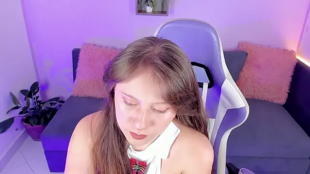 AliciaMoonx online show from 11/21/25, 12:15