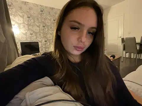 EllaStarrxxx online show from 10/22/25, 09:47