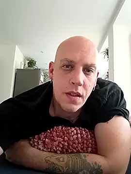 Kobradera1984 online show from 10/25/25, 06:32