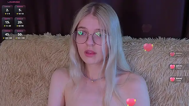 MonicaShiny online show from 11/12/25, 07:13