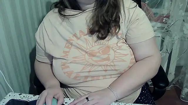 HarmonyKarera online show from 10/06/25, 12:19