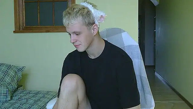  Timmy Boy  online show from 10/31/25, 06:47