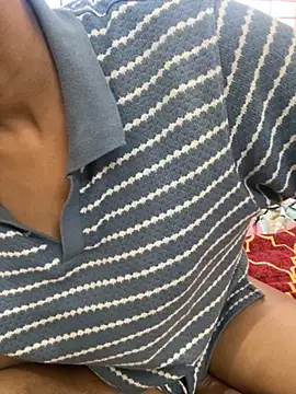 vickyandtania online show from 10/21/25, 06:14