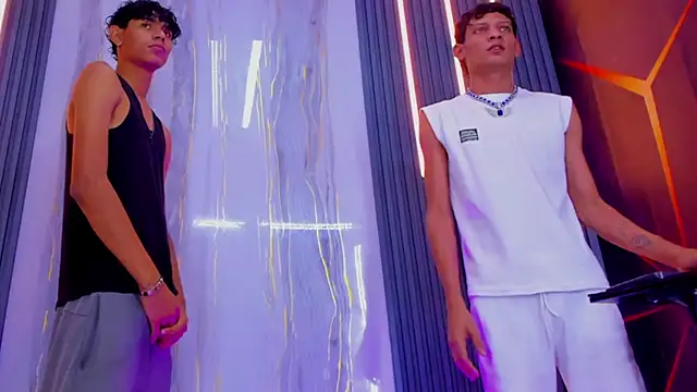 Play boys Hot2 online show from 11/05/25, 12:49