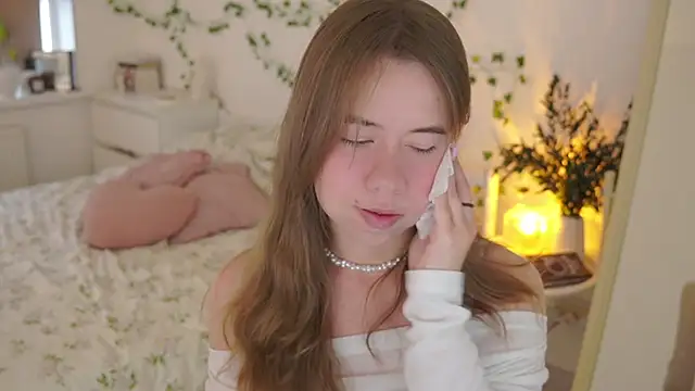 melon sugar  online show from 10/10/25, 10:36