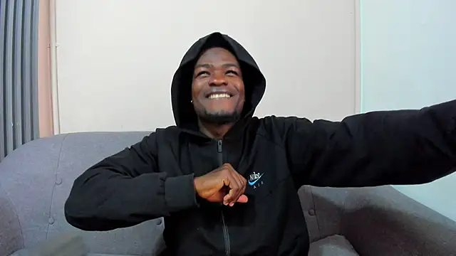 COMPTON 01 online show from 10/08/25, 01:09