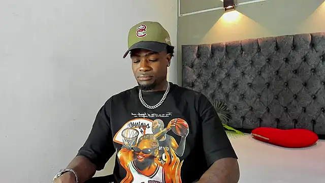 COMPTON 01 online show from 11/14/25, 03:49