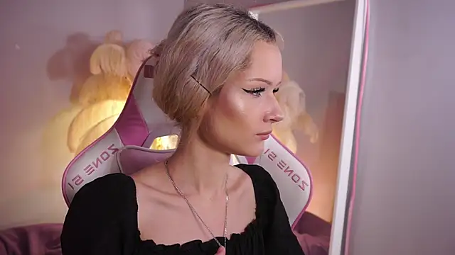 Celeste eyes0n online show from 10/13/25, 08:42