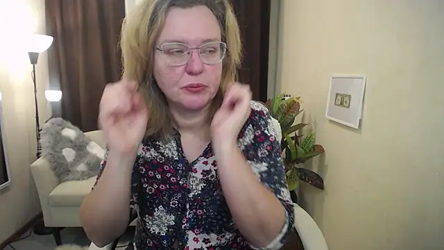 VestaWoody online show from 11/13/25, 06:56