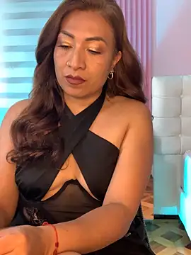 Snapshot of CharlotteMilf_ chatting on 10/09/25, 02:26 CharlotteMilf online show from 10/09/25, 02:26