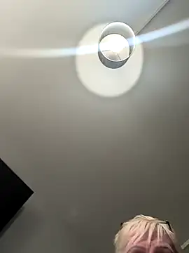 Playful MILF Demi online show from 10/16/25, 11:33