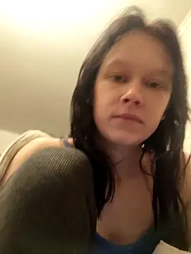 Snapshot of AlettaPaltrova chatting on 10/22/25, 06:40 AlettaPaltrova online show from 10/22/25, 06:40