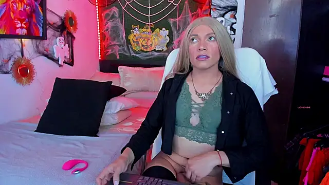 jess69jones online show from 10/23/25, 05:01