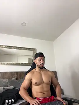 Ezzio Scolaro online show from 10/20/25, 01:55