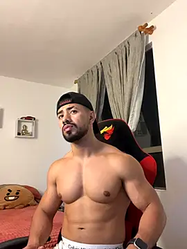 Ezzio Scolaro online show from 11/13/25, 11:47