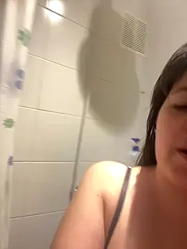 Snapshot of Anyhot_latina chatting on 10/20/25, 09:04 Anyhot latina online show from 10/20/25, 09:04