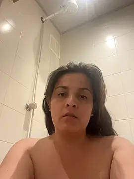 Snapshot of Anyhot_latina chatting on 11/10/25, 11:37 Anyhot latina online show from 11/10/25, 11:37