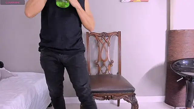  axelking  online show from 10/21/25, 11:44