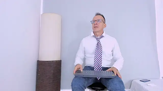  axelking  online show from 11/19/25, 11:43