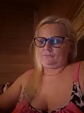 NieMaJazdyBezGwiazdy7883 online show from 10/10/25, 05:34