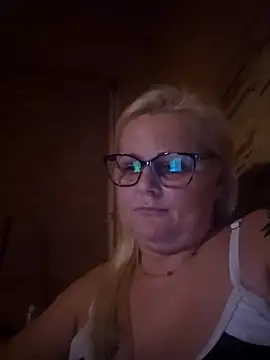 NieMaJazdyBezGwiazdy7883 online show from 11/01/25, 07:38