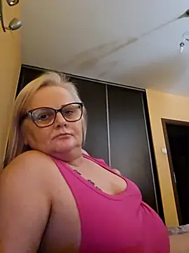 NieMaJazdyBezGwiazdy7883 online show from 11/19/25, 05:13