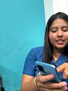 Lia Jhonson  online show from 10/23/25, 12:32