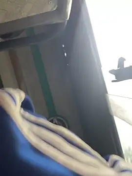 Lia Jhonson  online show from 11/21/25, 11:42