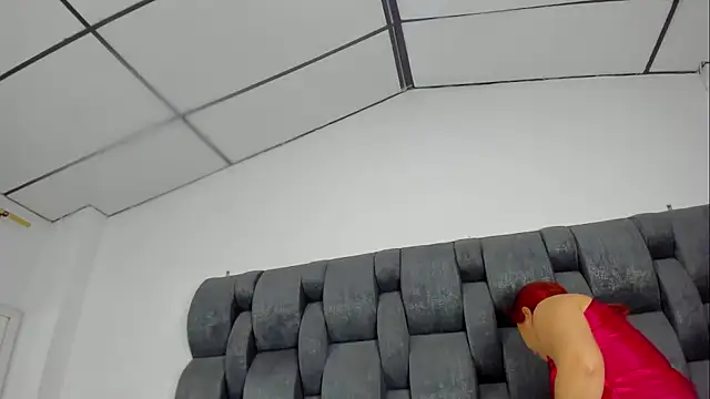 vauroraper online show from 10/15/25, 01:17