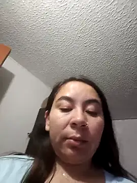 Hatria Nuu online show from 11/05/25, 03:39