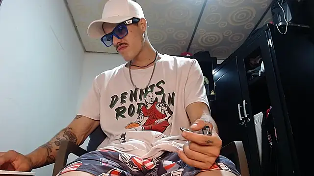 imsammytop online show from 10/06/25, 10:51