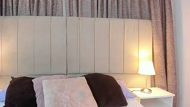 Snapshot of alahia_hank chatting on 10/15/25, 05:46 alahia hank online show from 10/15/25, 05:46