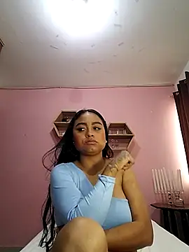 Alice-bolton- online show from 10/16/25, 03:24