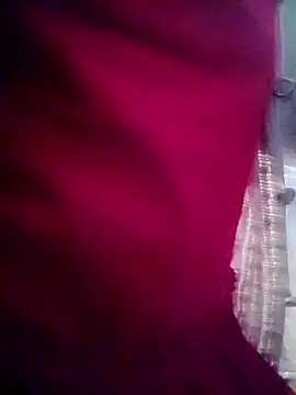 Snapshot of LusiyaGold5 chatting on 11/05/25, 08:31 LusiyaGold5 online show from 11/05/25, 08:31