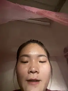 Beautiful-light22 online show from 10/16/25, 08:15