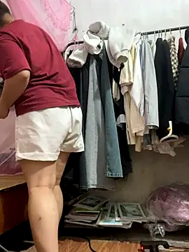 Beautiful-light22 online show from 10/30/25, 08:16