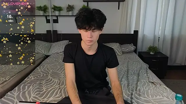 Cute Mike online show from 10/20/25, 02:45