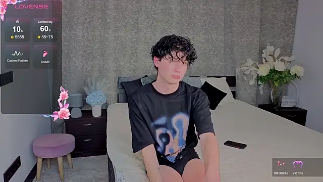 Cute Mike online show from 11/28/25, 08:00