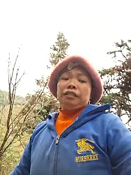 miomio-12 online show from 11/04/25, 03:05