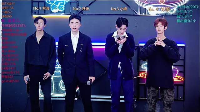 Snapshot of Boygayhouse chatting on 10/21/25, 08:15 Boygayhouse online show from 10/21/25, 08:15