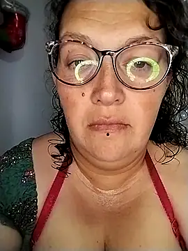 Snapshot of -saraqueen- chatting on 11/23/25, 05:18 -saraqueen- online show from 11/23/25, 05:18