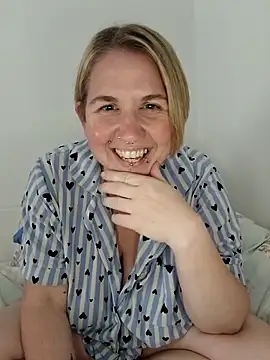 LaceyWestxx online show from 10/11/25, 05:33