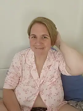 LaceyWestxx online show from 10/20/25, 06:19