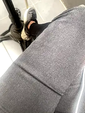 melisss2 online show from 10/15/25, 08:47