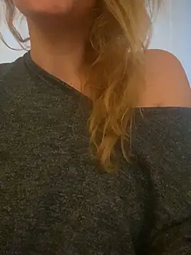 melisss2 online show from 11/11/25, 02:39