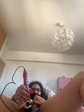 luciamaria01 online show from 10/15/25, 10:15