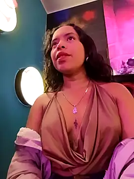 Amayavaldes online show from 11/11/25, 02:22