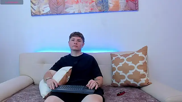 Leoo Miller online show from 10/09/25, 08:51